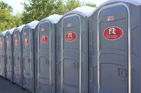 Types of Portable Toilets We Offer in Fort Lauderdale, FL